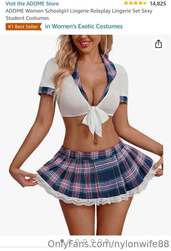Who would like to see me in this, with some hot nylon stocki..
