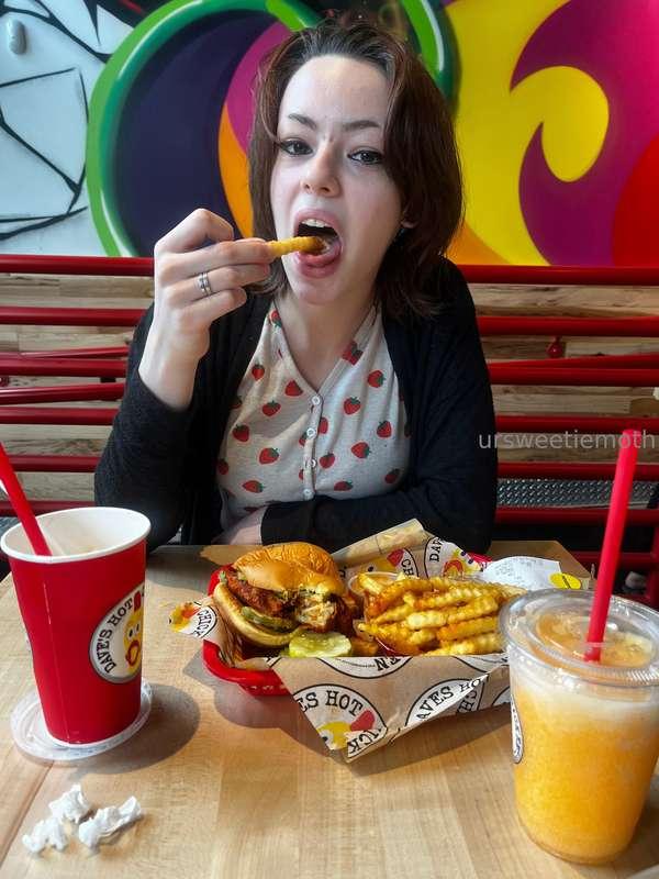 ursweetiemoth image #3