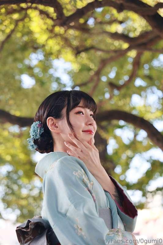 Take a walk in a KIMONO👘✨