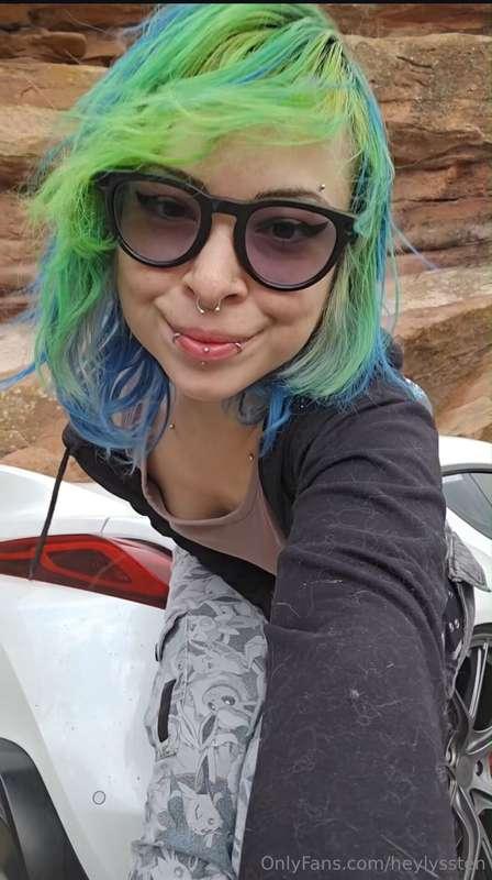 keep your eyes on me today, okay? :3