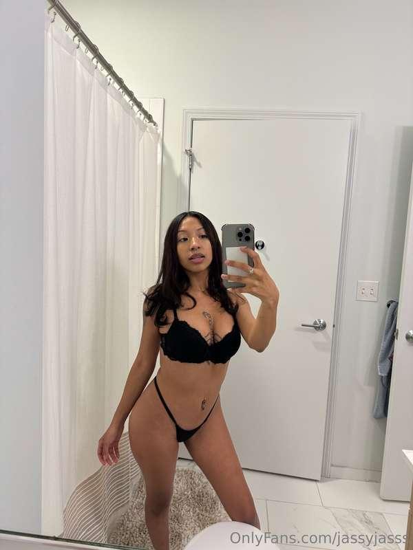 Feeling myself, but how about you feel me too?