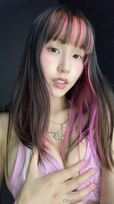 what do you think of this new ***pink bikinis*** ?💕 tell me ..