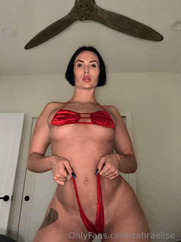 I'm ready to be naughty with you. Let's chat and cum.