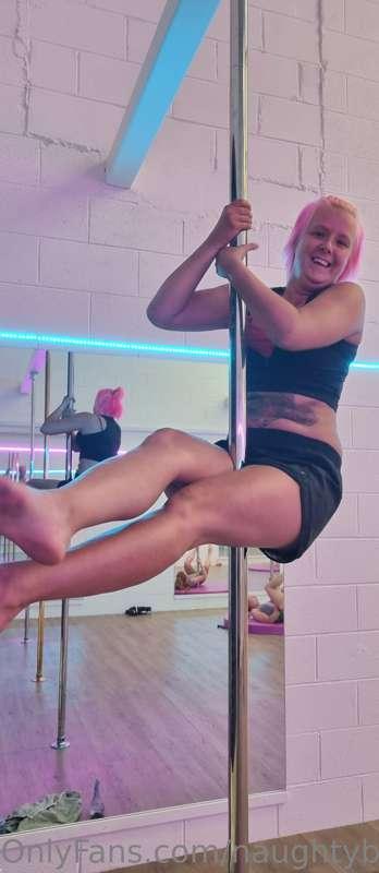 Pole dancing