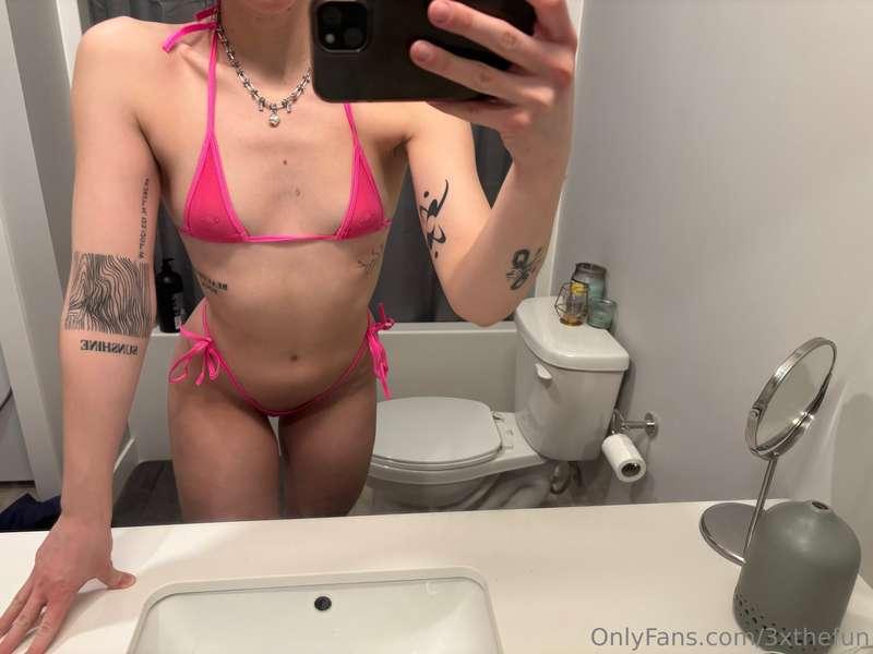 My first itty bitty bikini came in…… I had to try is on righ..