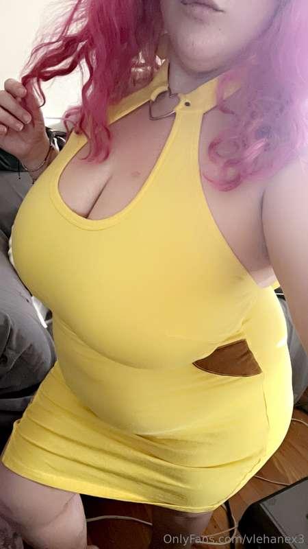 Chose the Pikachu dress instead for streams and content for ..