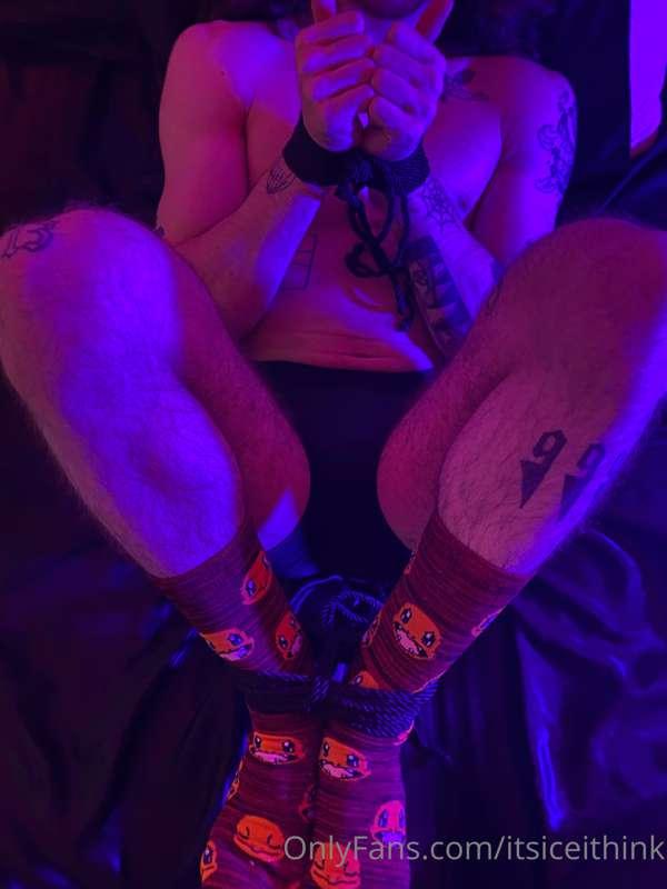 face and rope???🫢