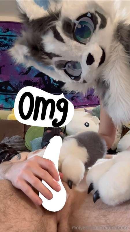 Watch me bap and ride this puppy boys cock 😊😅