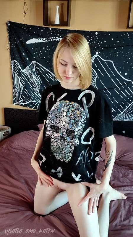 little_emo_kitten image #2