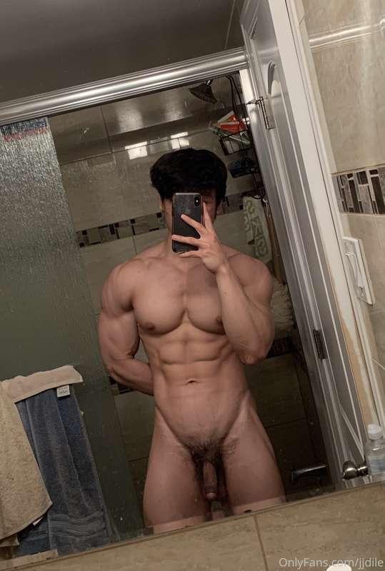 Quick selfie before I hop in the shower ðŸ’¦