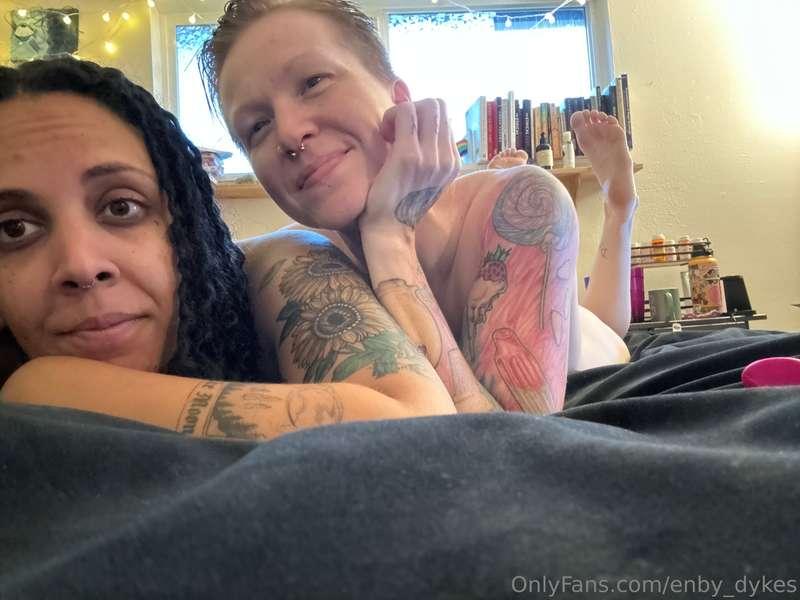 Cum play on our live 😘❤️