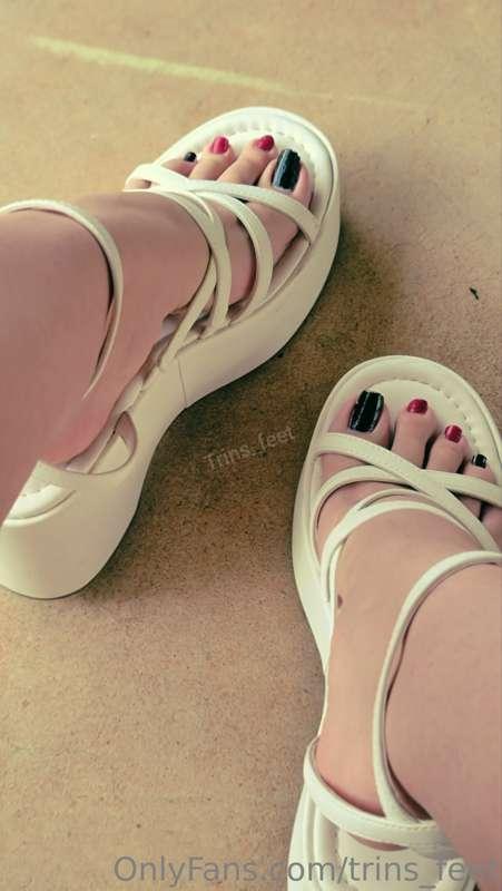 trins_feet image #10