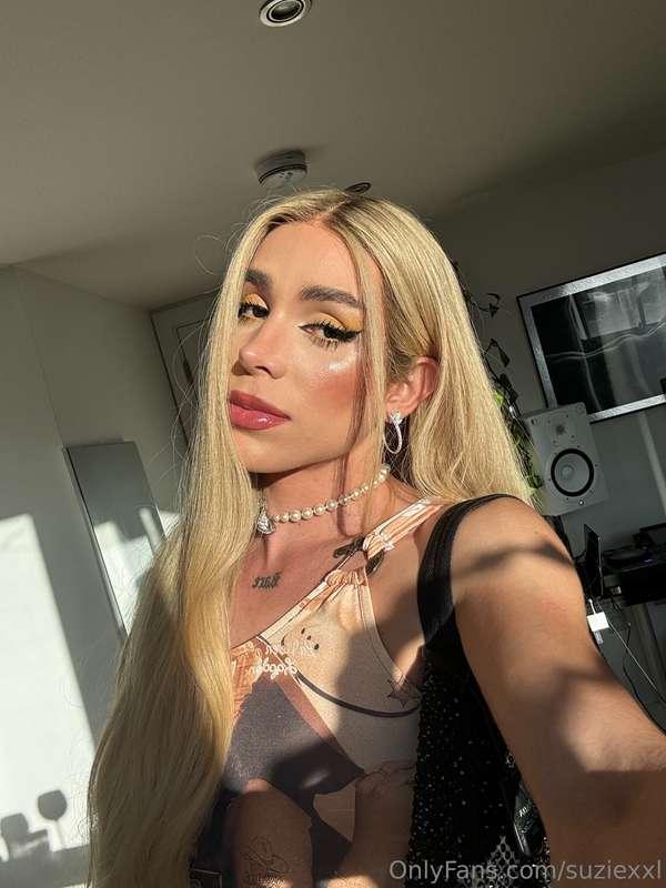 One look and you'll be on your knees with an open mouth 😏🤭