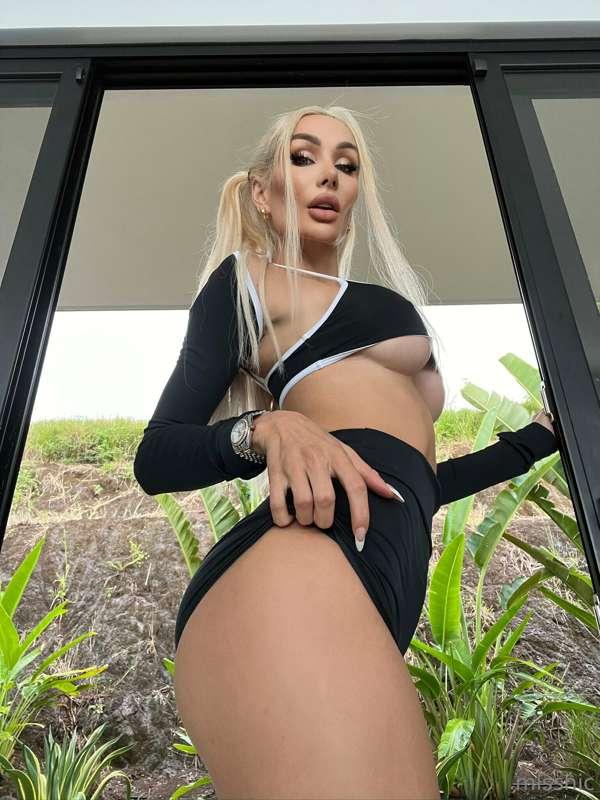 call me your naughty barbie doll😈