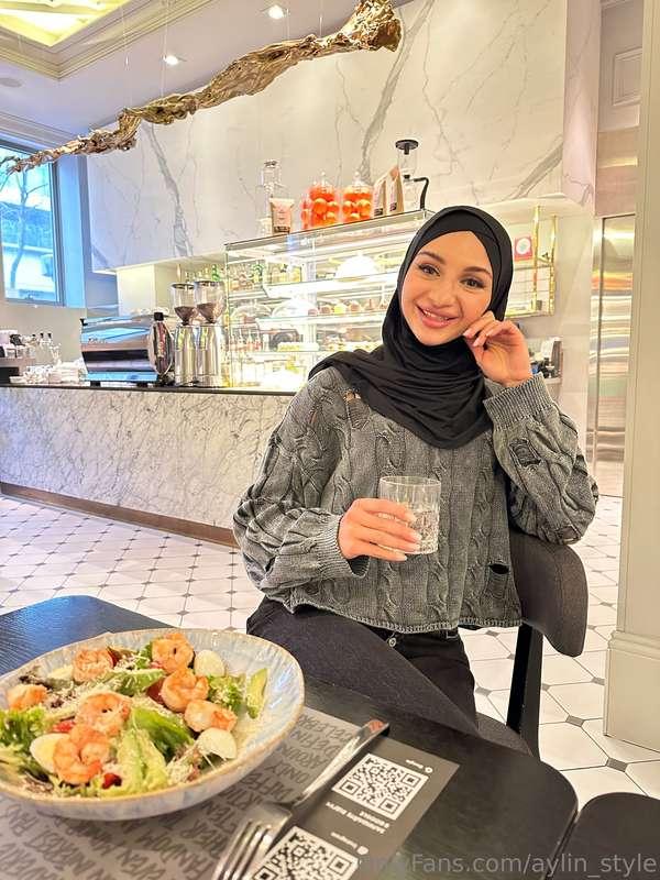 ☀️Summer, sunshine and your favorite seafood is the perfect ..