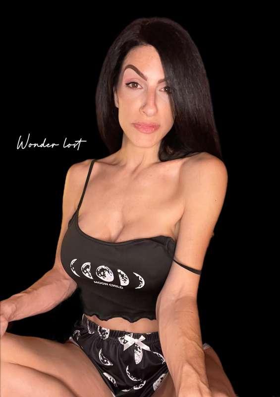 Stay wild🌚💦

https://onlyfans.com/wonderlostvip
https://only..