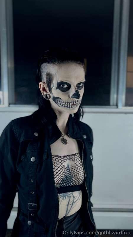 gothlizardfree image #1