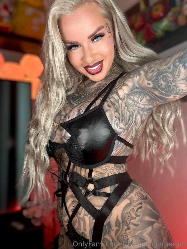 You wanna cum for mommy ? 💦