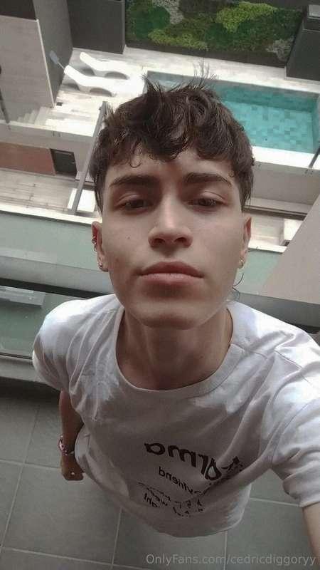 Hi, I'm Cedric, new to this and looking forward to having fu..