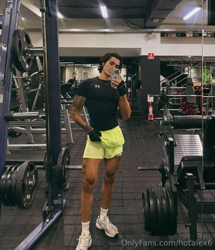 How do you like my gym fit? Is there anything that could mak..