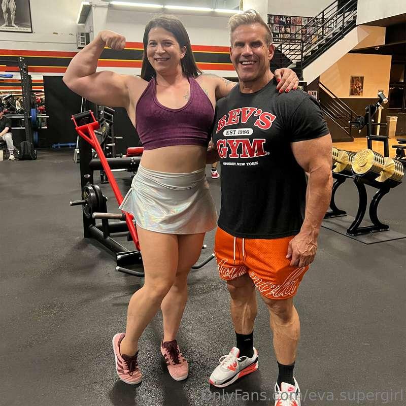 I just want to say: Jay Cutler (4x Mr. Olympia) is bigger th..
