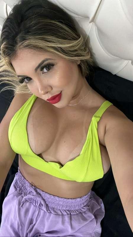 Come relax with me today? 😍