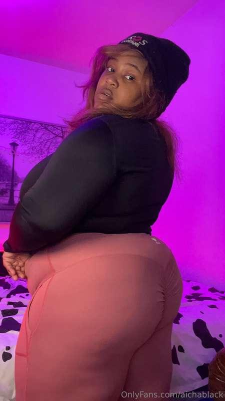 A rare sight for you of me in clothes 😊Would you walk up to ..