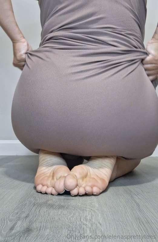 elenasprettytoes image #0