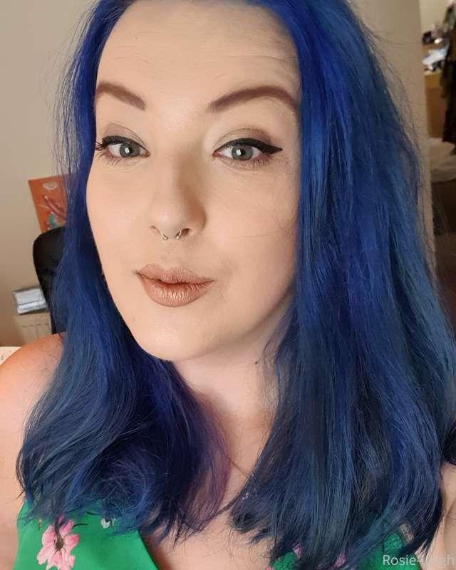 I did a hair thing!! Be prepared to see lots of blue pun cap..