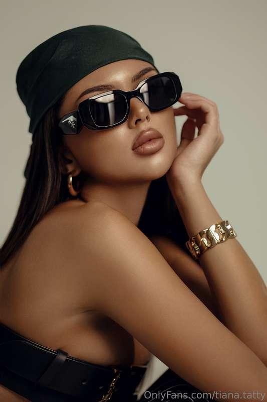 Hey, guys🥰! Ever wondered about girls' style secrets? From c..