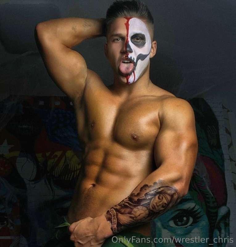 👻 Double the Tricks, Twice the Treats! 👻This Halloween, I’ll..