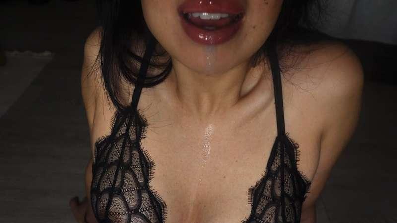 Countdown 100 with very wet kisses