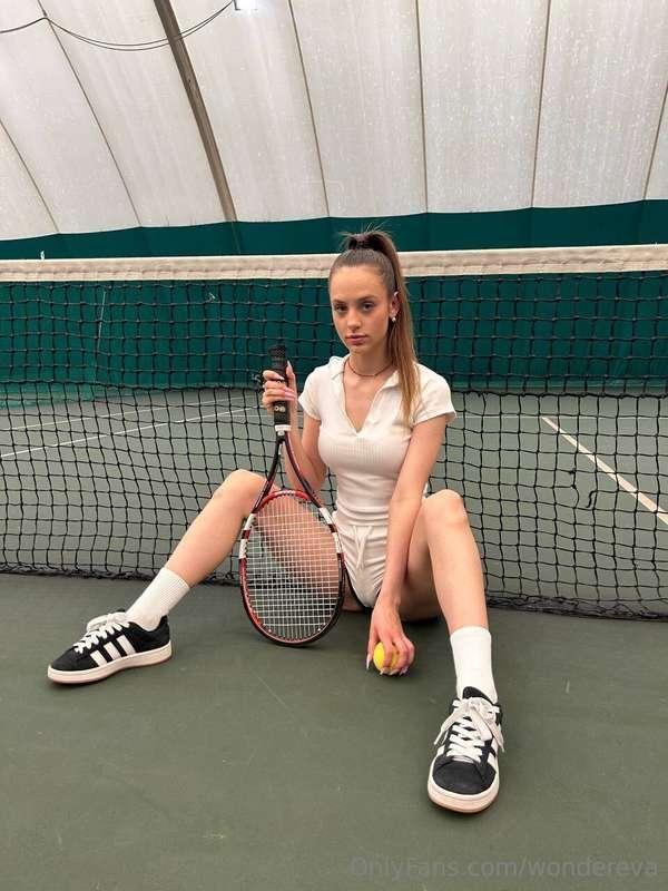 Today I’m at the most..hmm, inspiring match of tennis. So ma..