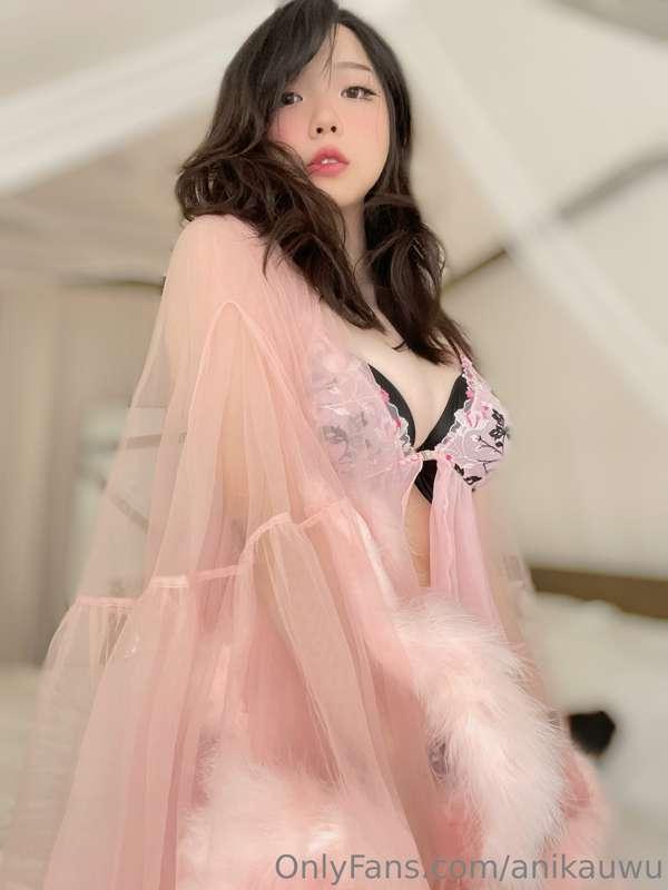 I feel like a princess in this robe 

˖⁺‧₊˚♡˚₊‧⁺˖
