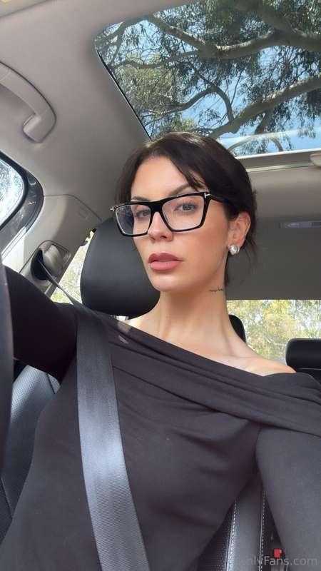 on the way to the farmers market this Sunday morning 🥰 fav w..