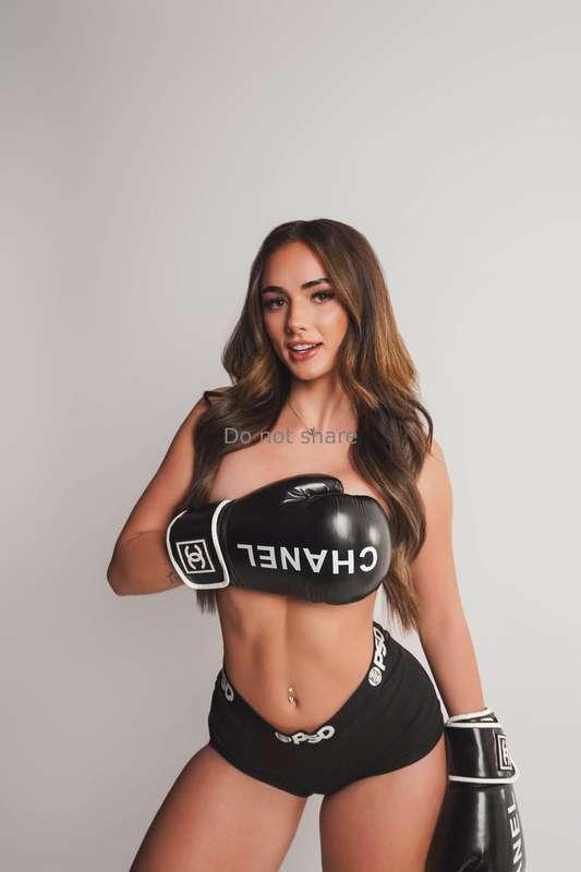 Boxing match or bed match?😉