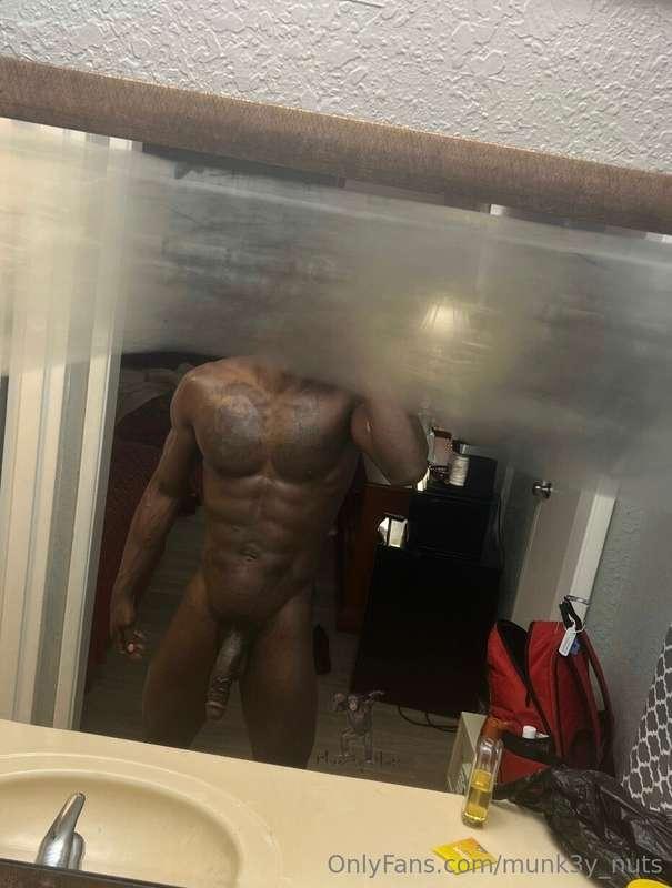 Who tryna suck my dick rn? 