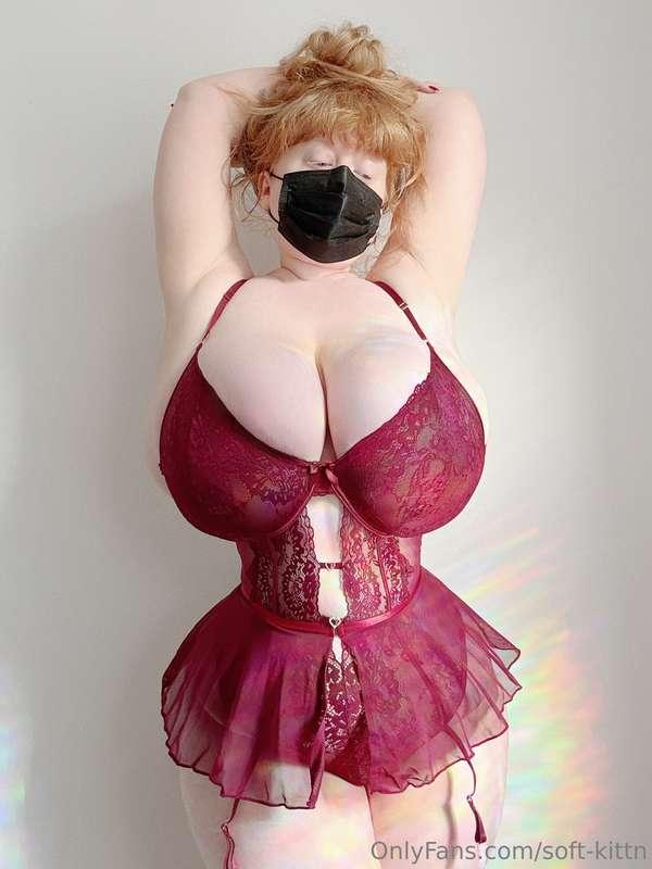 i dont think the skirt fits quite how it's meant to >.< 