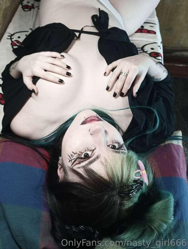 playful Cosplay in my style on the stage in the morgue🥲🕷️ fr..