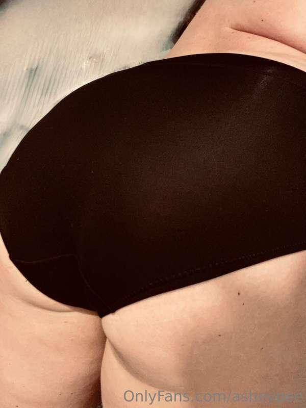 I’m thinking this fat ass needs a month of tanning! All I ne..
