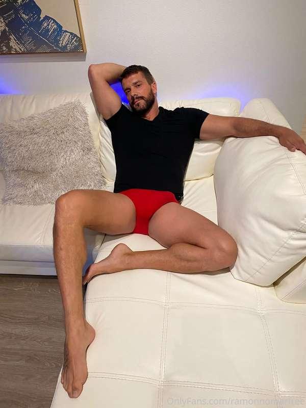 Que planes tienes esta noche? 😈 What are your plans tonight?..