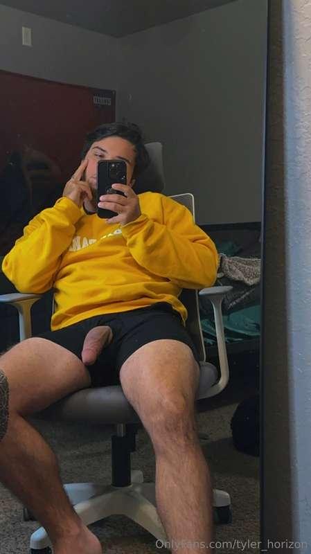 Come sit in daddy’s lap