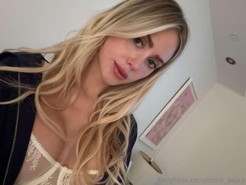 How's everybody? 🥰