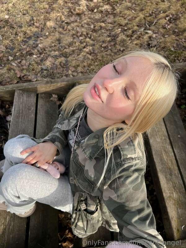 Enjoying first sunny days on nature this spring, yes it was ..