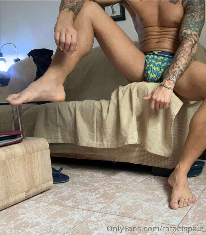 You like my feet ? 😝🦶🏻