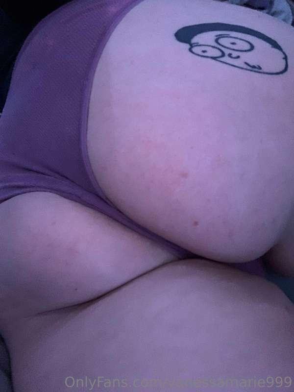 i would absolutely love if you smacked it 🤭