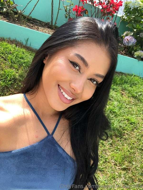 "Her allure is magnetic, her aura is electric ⚡💋 #ElectricBe..