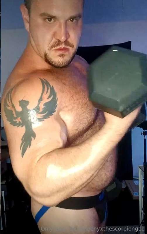Livestream 5/24Flexing, pec bouncing, oiled up, jerking, nud..