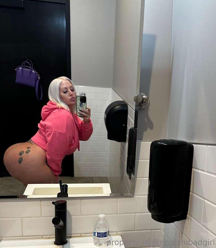 mzdanibadgirl main image