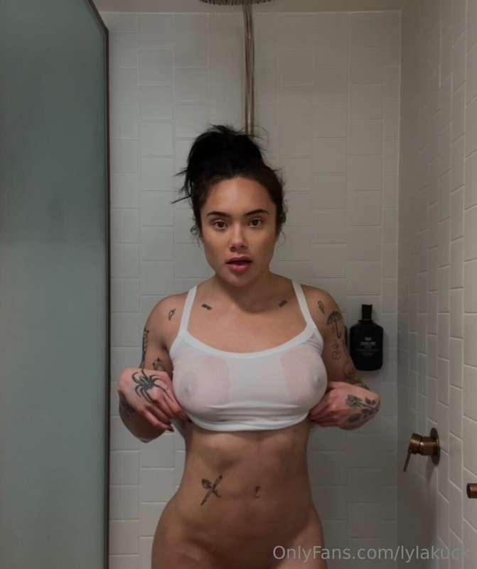 Happy Sunday 😇 nothing to see here 🧐